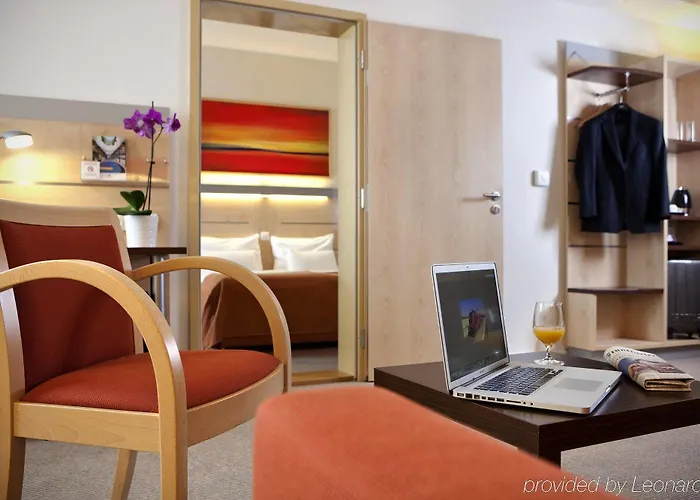 Vienna House Easy By Wyndham 3*