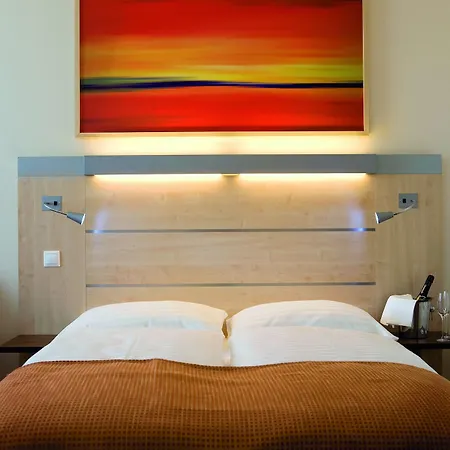 Vienna House Easy By Wyndham 3*
