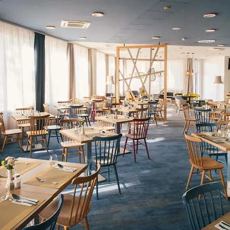 Vienna House Easy By Wyndham Hotel 3*