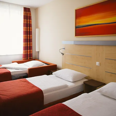 Vienna House Easy By Wyndham 3*