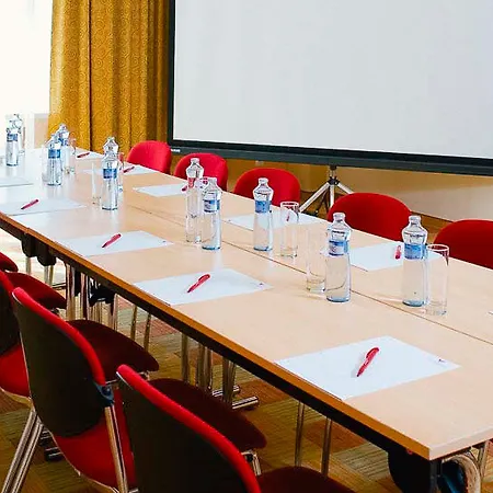 Vienna House Easy By Wyndham 3*