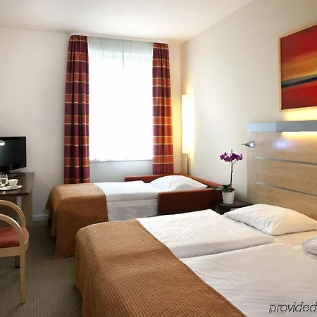 Hotel Vienna House Easy By Wyndham 3*