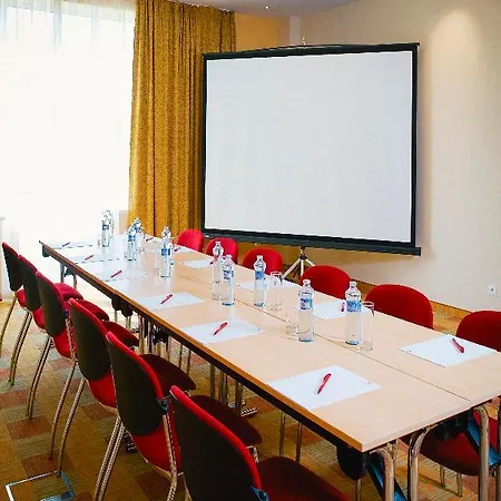 Vienna House Easy By Wyndham Hotel 3*