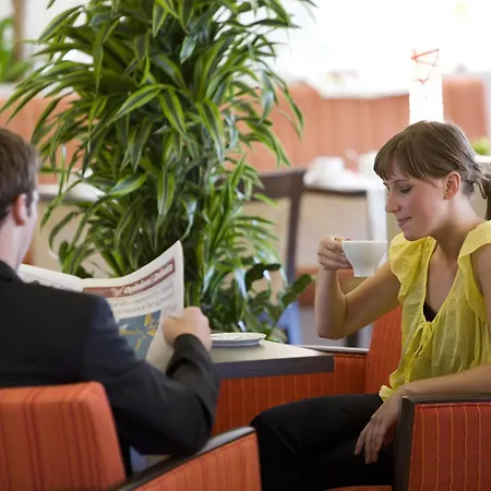 Vienna House Easy By Wyndham 3*