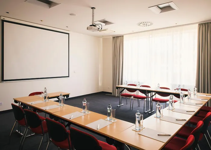 Vienna House Easy By Wyndham Отель