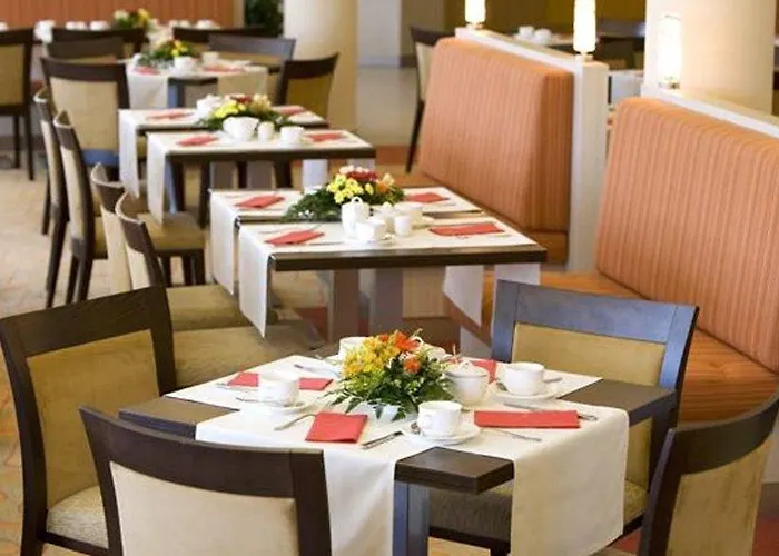 Vienna House Easy By Wyndham Отель 3*