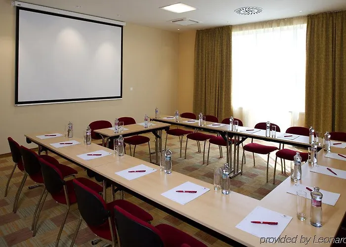 Vienna House Easy By Wyndham Отель 3*