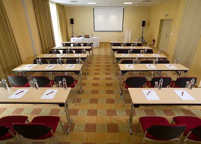 Vienna House Easy By Wyndham Hotel 3*